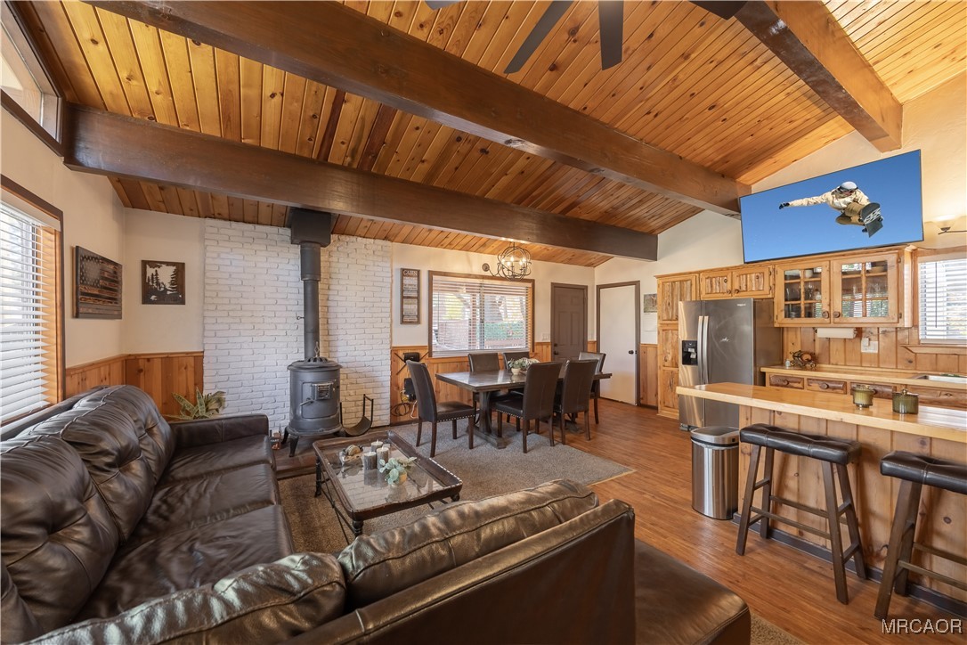 40067 Highland Lane Big Bear Lake, CA 92315 - Photo 4 of 34