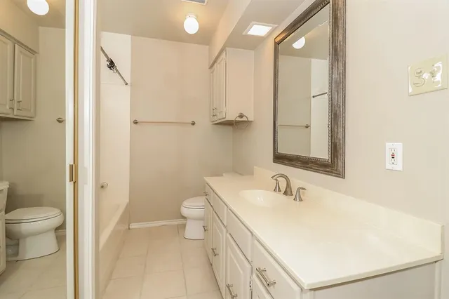 $2,400 | 6308 Winton Street, Dallas, TX 75214