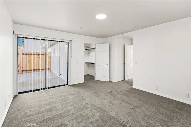 an empty room with a empty space