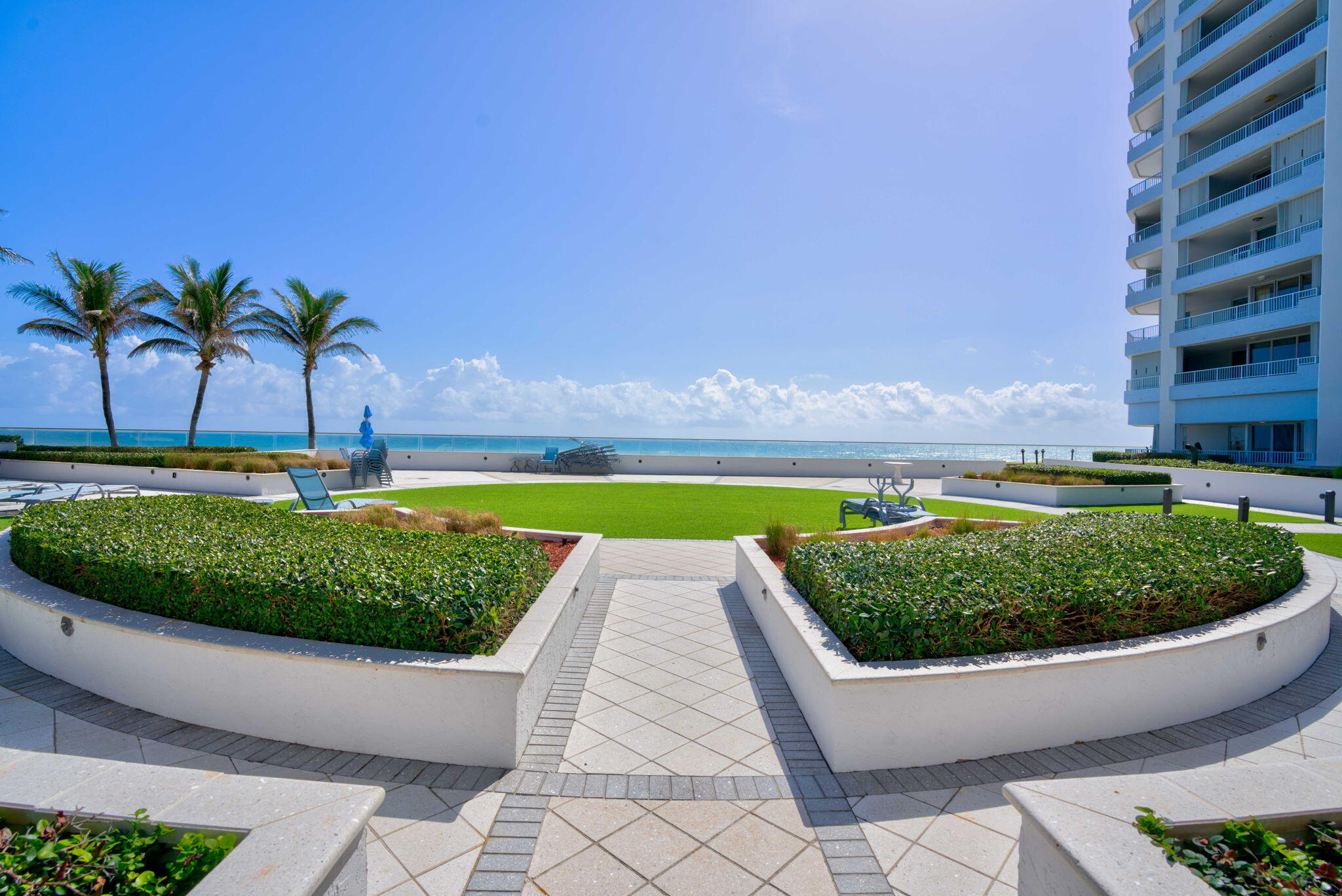 5200 North Ocean Drive, Unit 1004 Singer Island, FL 33404 - Photo 36 of 39 71-web-or-mls-76-print-09__mlp2498_499_5