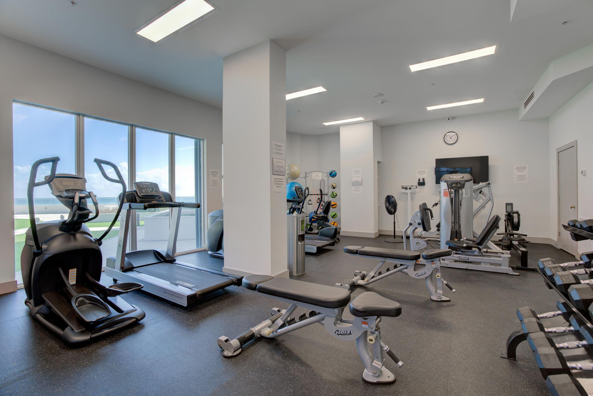5200 North Ocean Drive, Unit 1004 Singer Island, FL 33404 - Photo 38 of 39 Gym