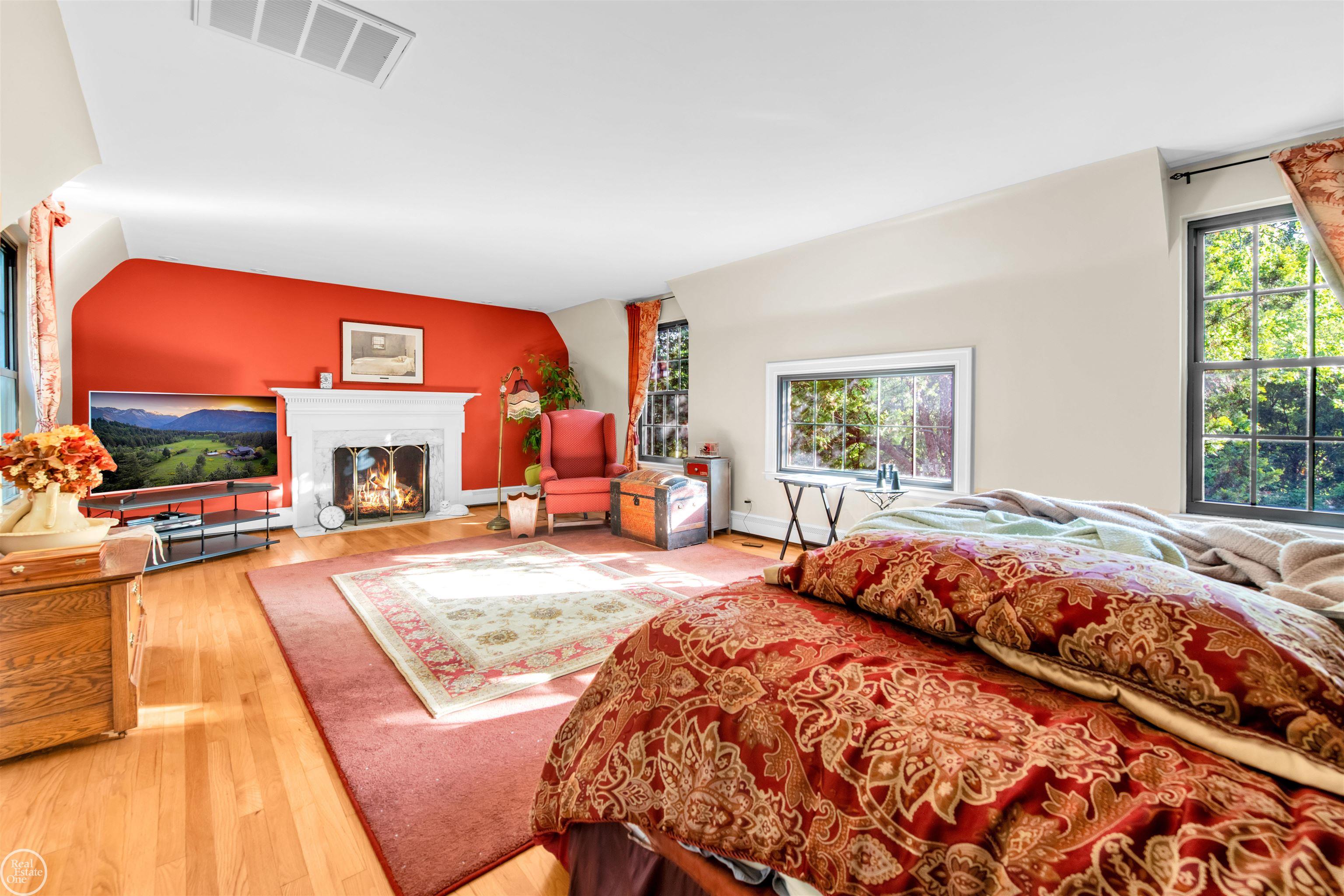 449 Lincoln Road Grosse Pointe, MI 48230 - Photo 25 of 37 50175249-5253c3f6-97cf-46e6-92fb-28b96e6d3542.JPG