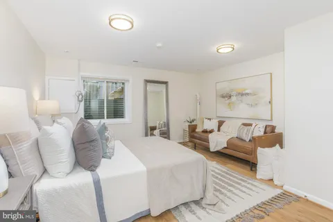 $370,000 | 20528 Strath Haven Drive, Gaithersburg, MD 20886