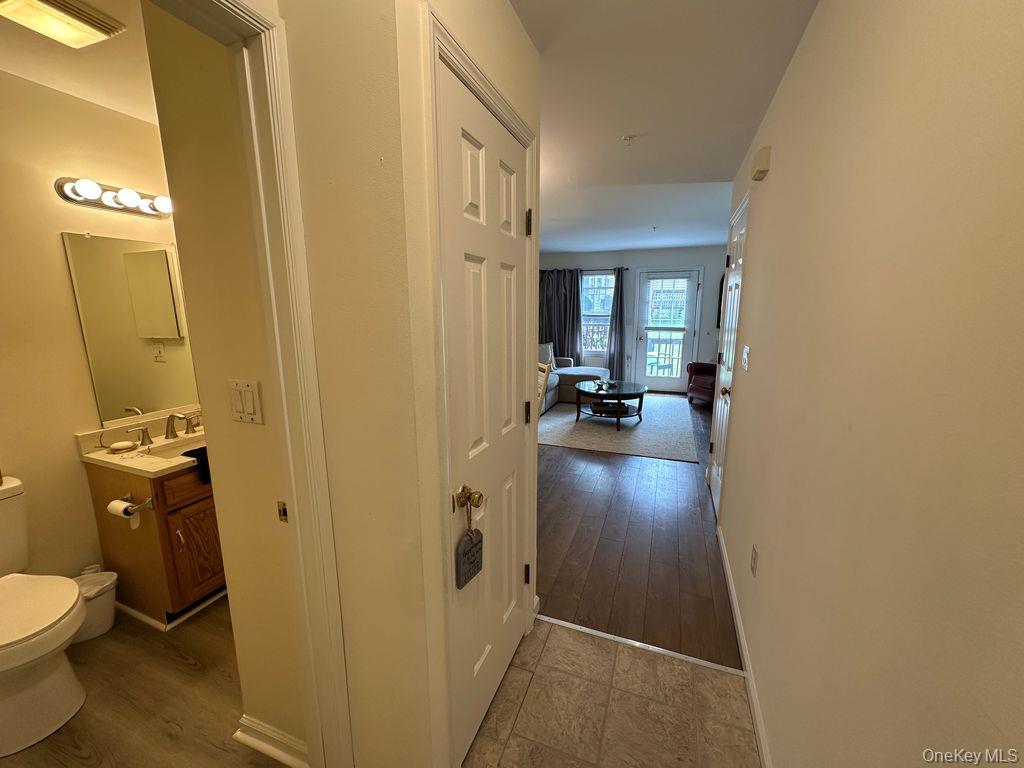 1870 Baldwin Road, Unit 16 Yorktown Heights, NY 10598 - Photo 5 of 21 Hallway of a similar unit.