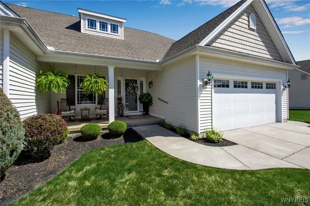 $479,000 | 4684 Mosey Lane, Hamburg, NY 14219