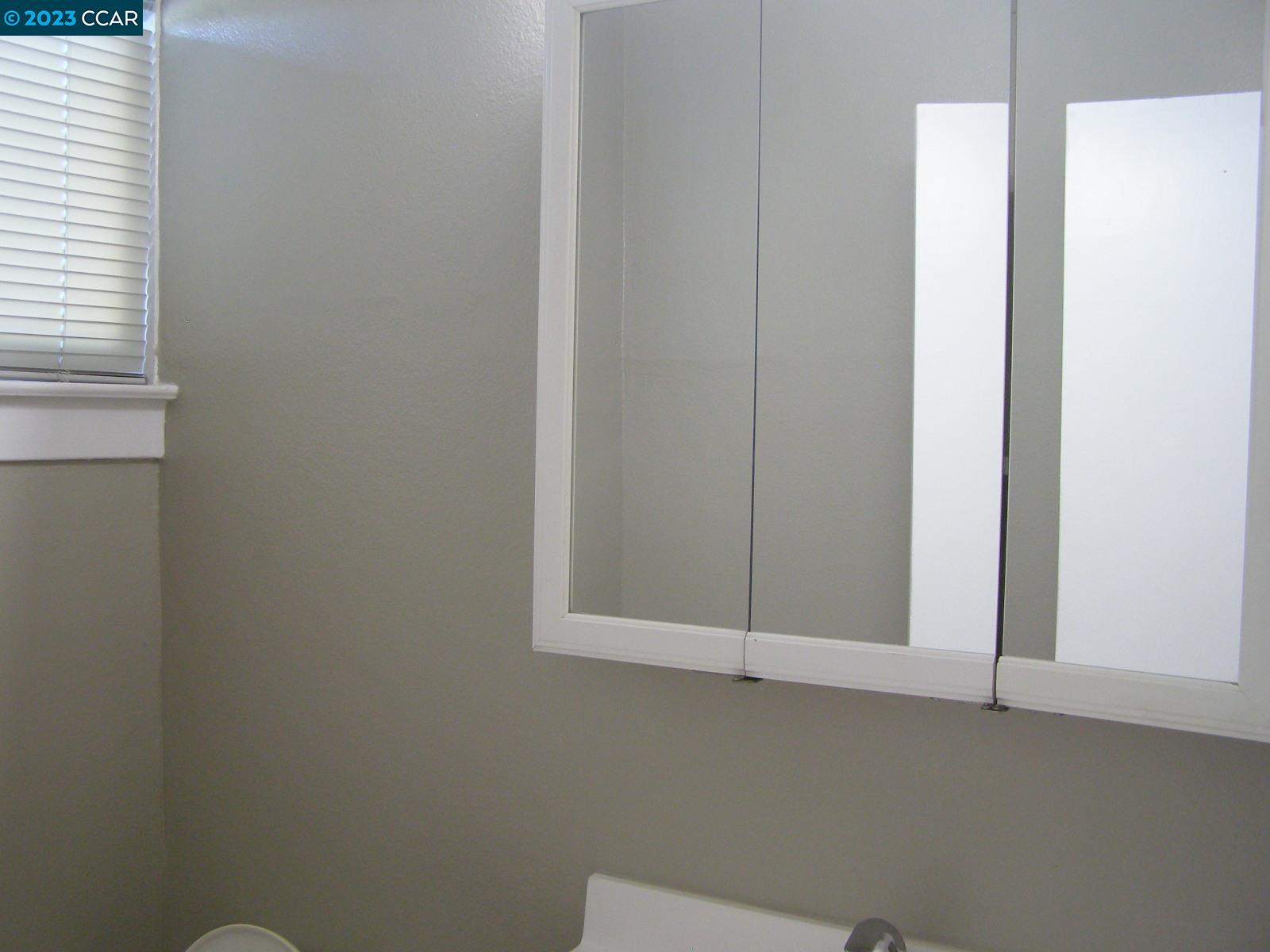 1128 16th Street Oakland, CA 94607 - Photo 22 of 26 a view of an empty room