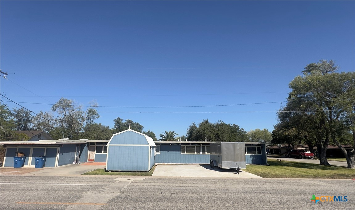 601 Lawrence Street Refugio, TX 78377 - Photo 37 of 42