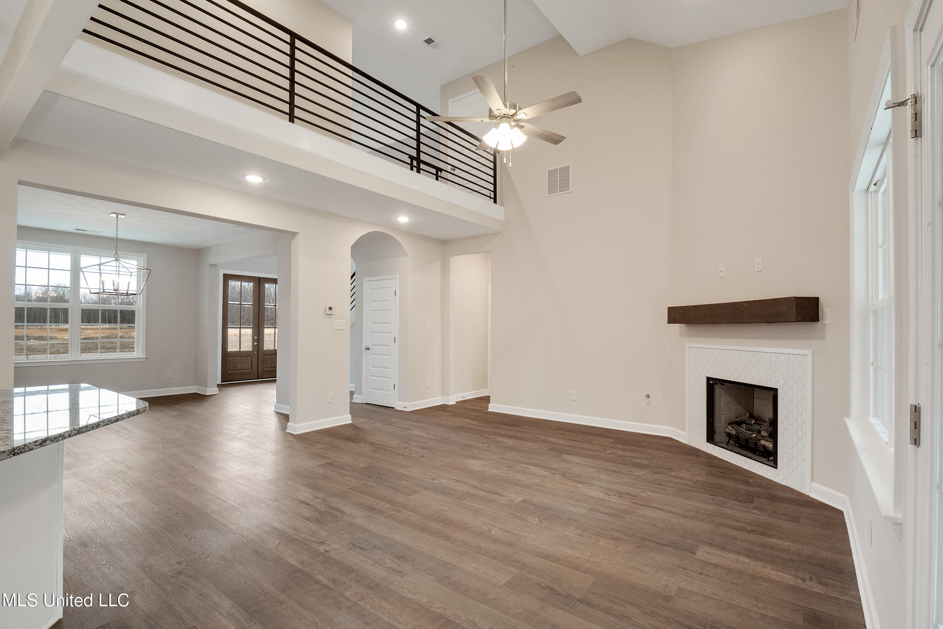 619 Centerline Roper Loop Byhalia, MS 38611 - Photo 6 of 24 013-16250 Centerline Roper Loop-MLS Vers