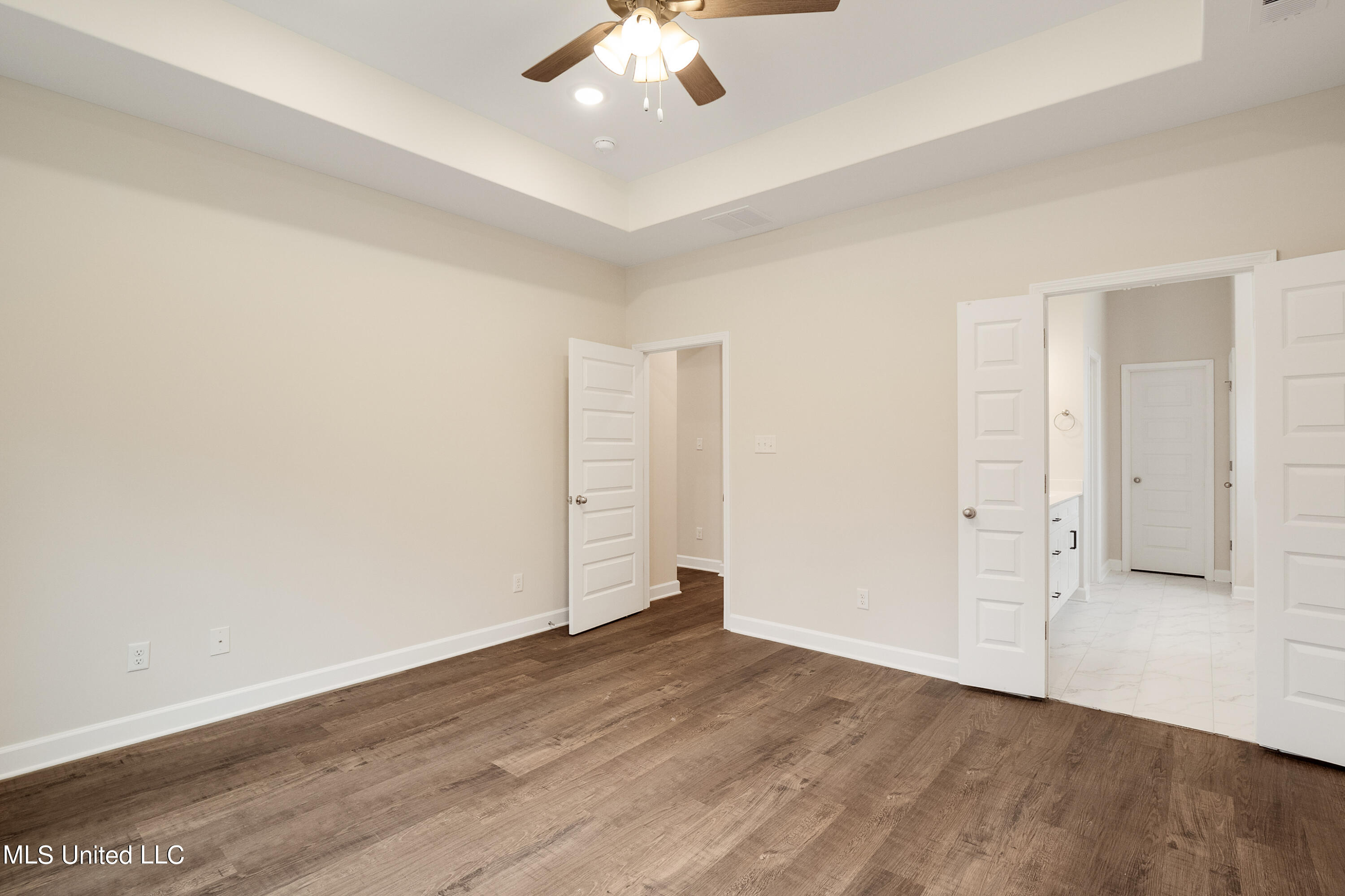 619 Centerline Roper Loop Byhalia, MS 38611 - Photo 9 of 24 021-16250 Centerline Roper Loop-MLS Vers