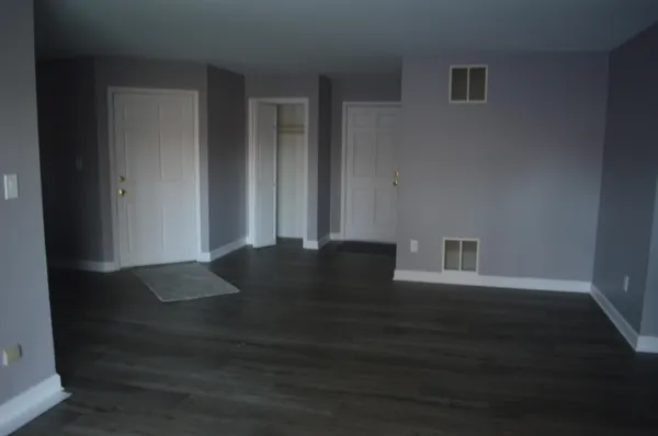 $2,450 | 710 Knoxbury Drive, Unit 1, Schererville, IN 46375