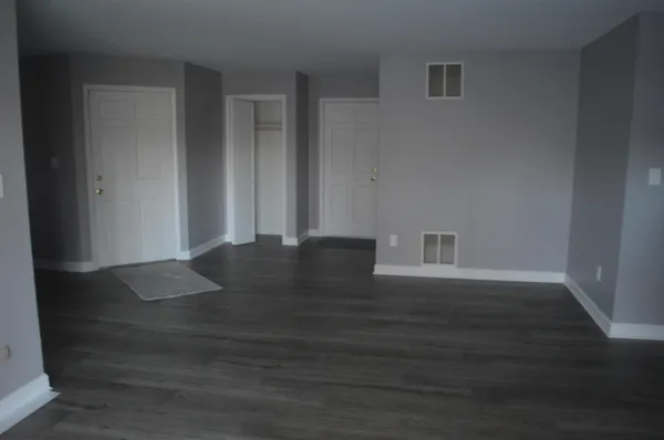 $2,450 | 710 Knoxbury Drive, Unit 1, Schererville, IN 46375