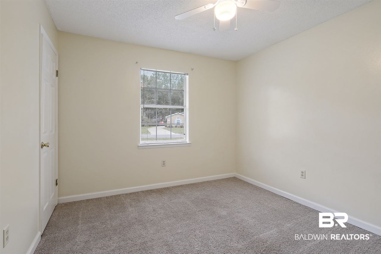 526 West Amanda Avenue Foley, AL 36535 - Photo 9 of 15