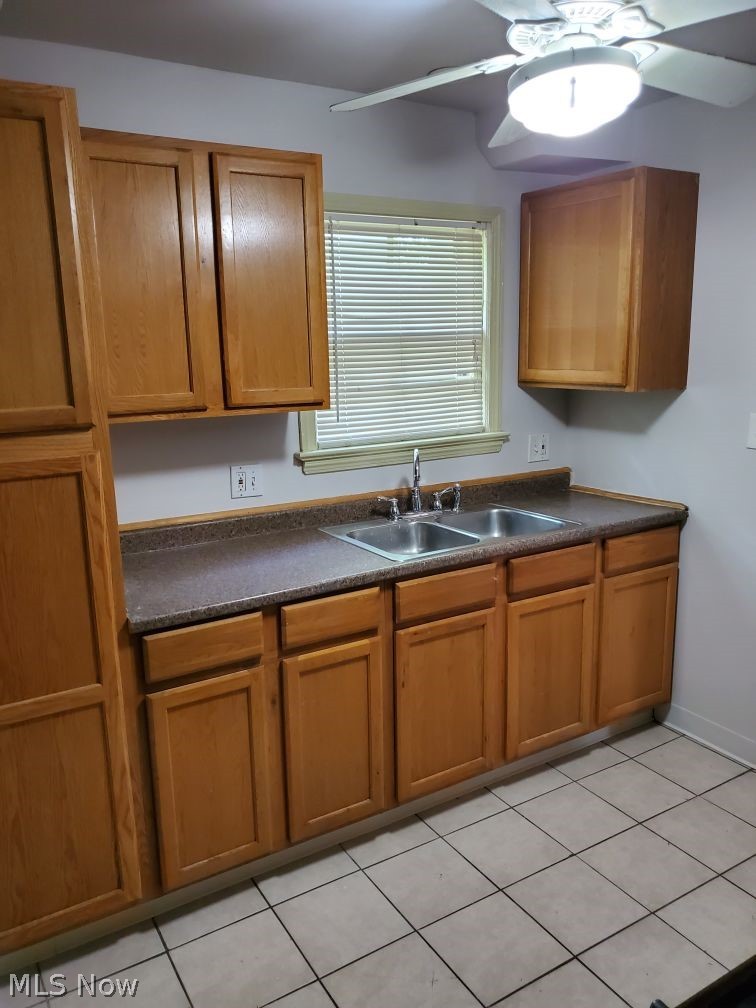 692 Quilliams Road Cleveland Heights, OH 44121 - Photo 2 of 24 Gallery Image 2