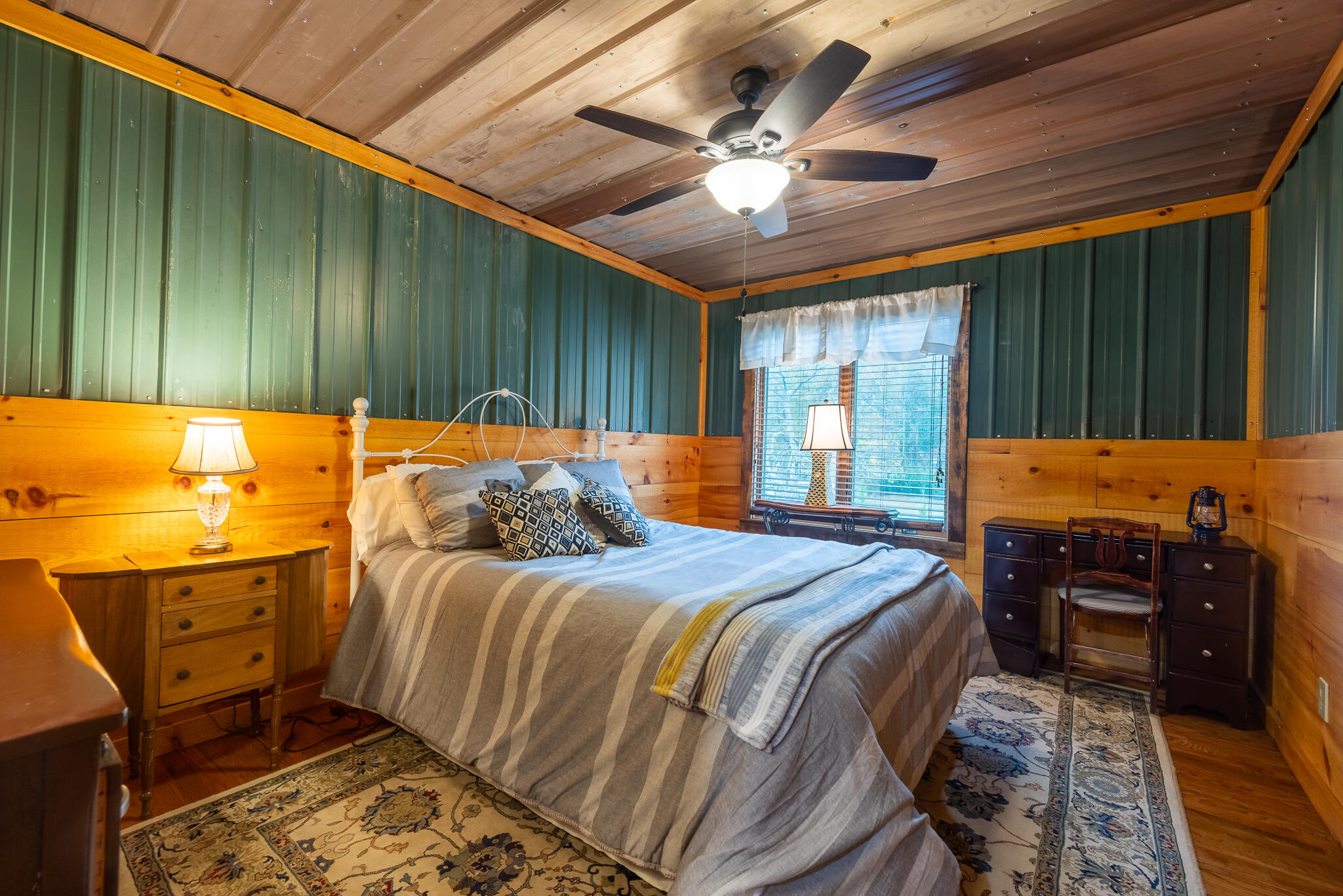 4370 River Road Ten Mile, TN 37880 - Photo 32 of 68 Lake House Interior_038