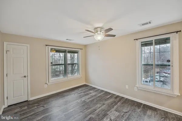 $2,300 | 1060 Gardenview Loop, Unit 403, Woodbridge, VA 22191