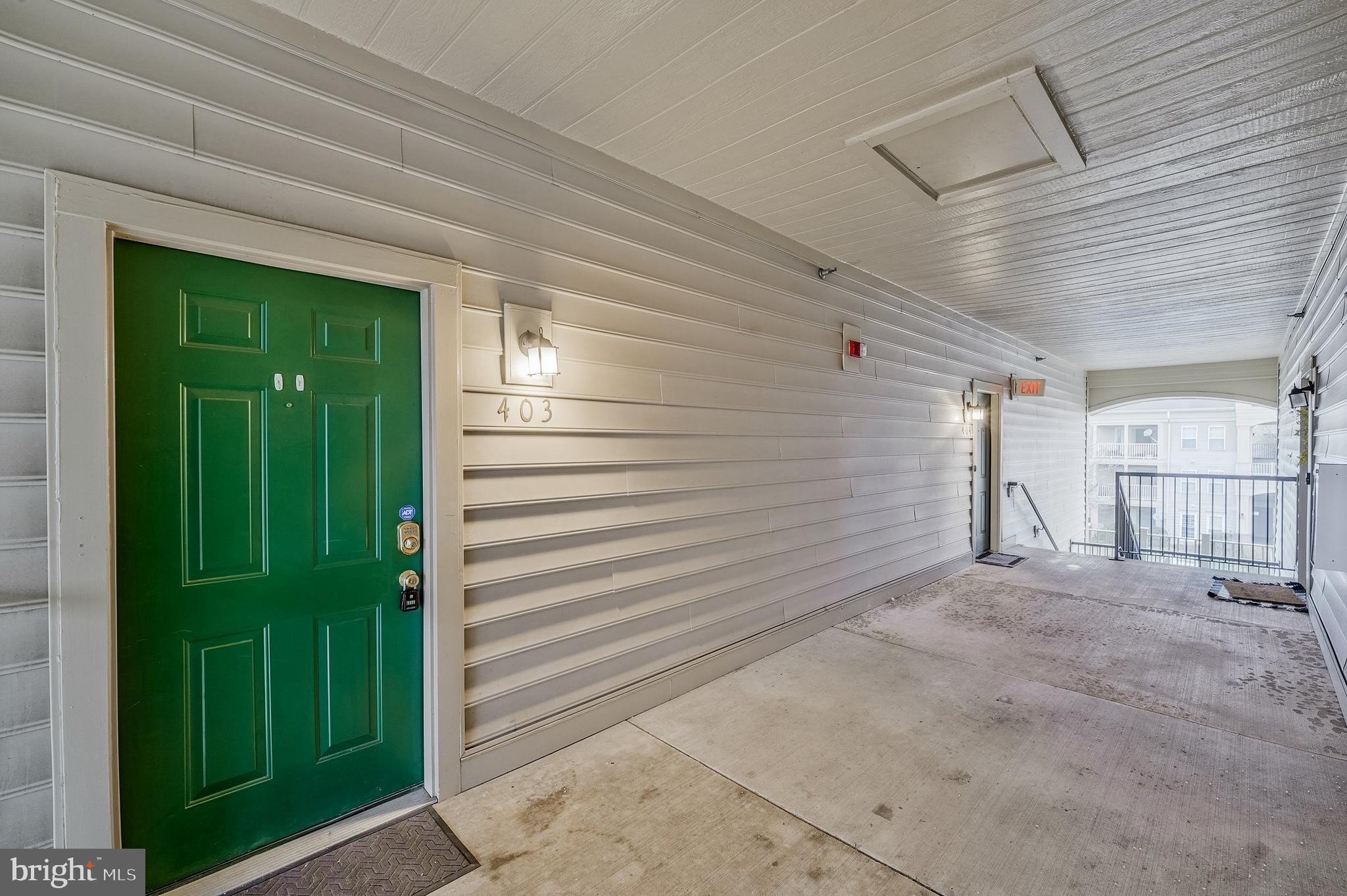 1060 Gardenview Loop, Unit 403 Woodbridge, VA 22191 - Photo 2 of 25