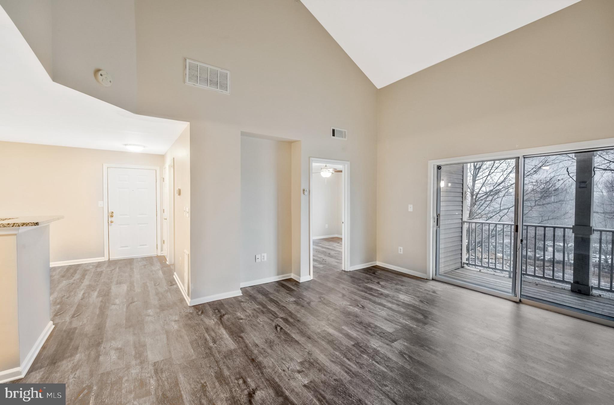 1060 Gardenview Loop, Unit 403 Woodbridge, VA 22191 - Photo 6 of 25