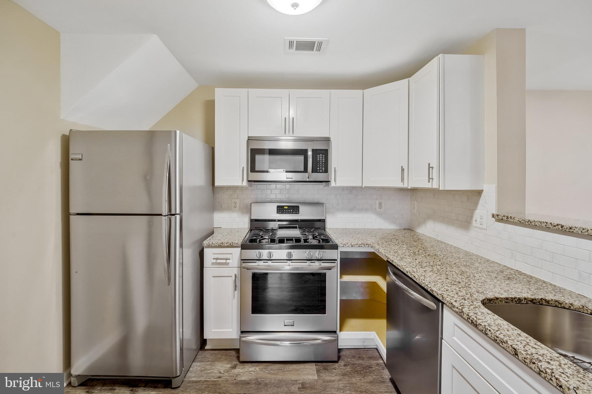 1060 Gardenview Loop, Unit 403 Woodbridge, VA 22191 - Photo 10 of 25