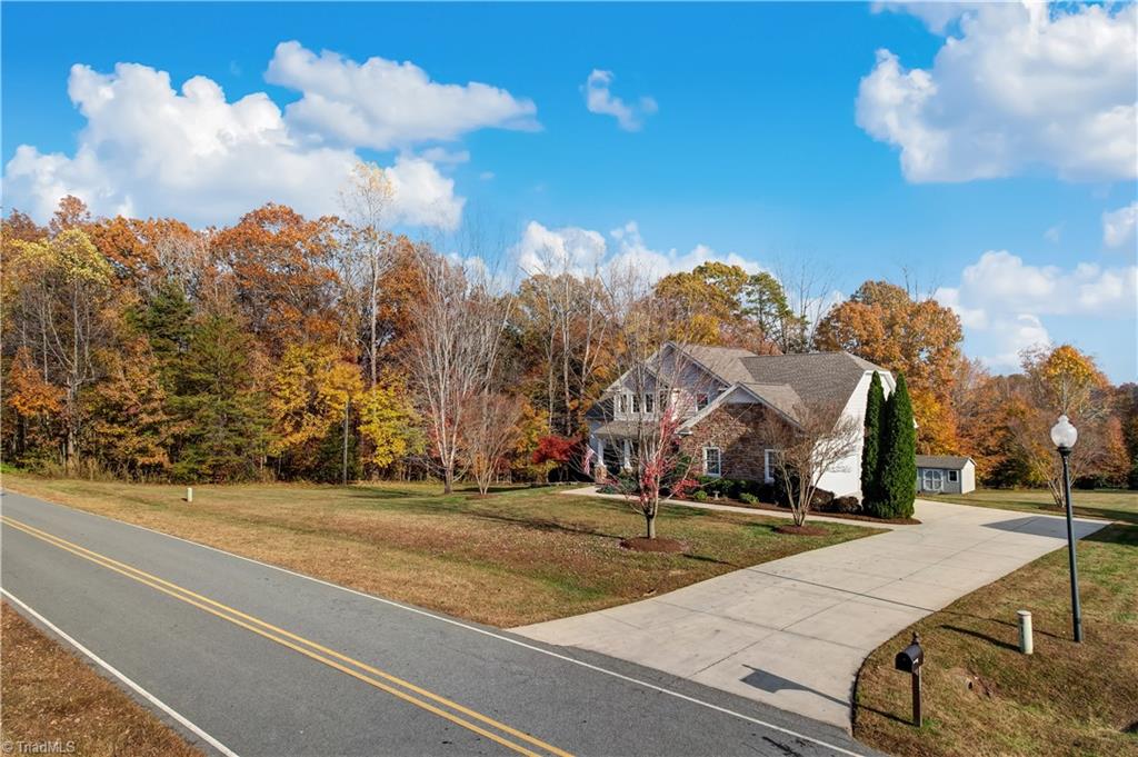 1094 Town Creek Road Eden, NC 27288 - Photo 3 of 48
