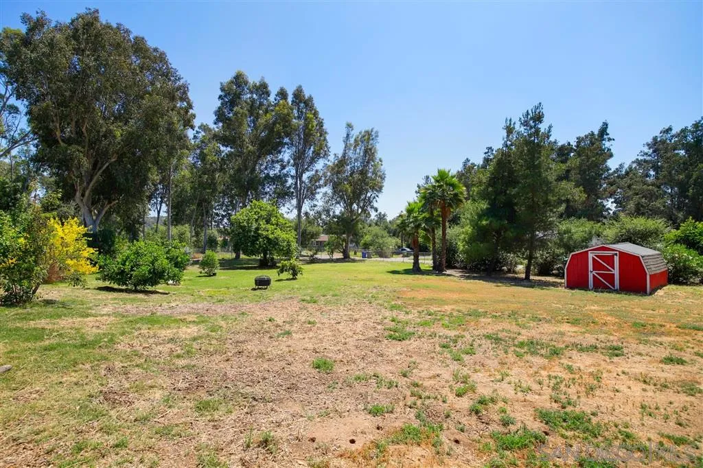 2465 Melru Lane Escondido, CA 92026 - Photo 20 of 25 a view of backyard with tree