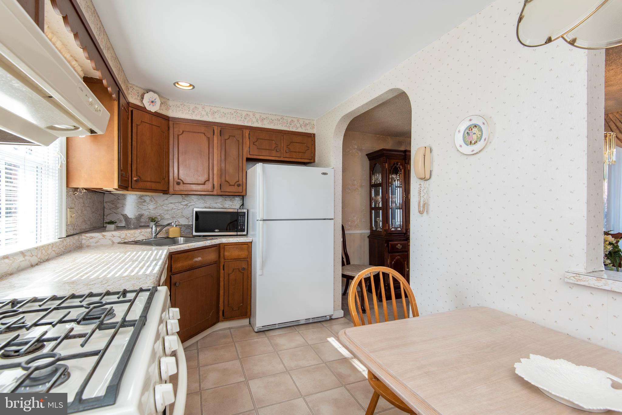 608 Sherman Road Springfield, PA 19064 - Photo 8 of 30