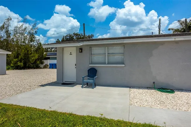 a house view with a outdoor space