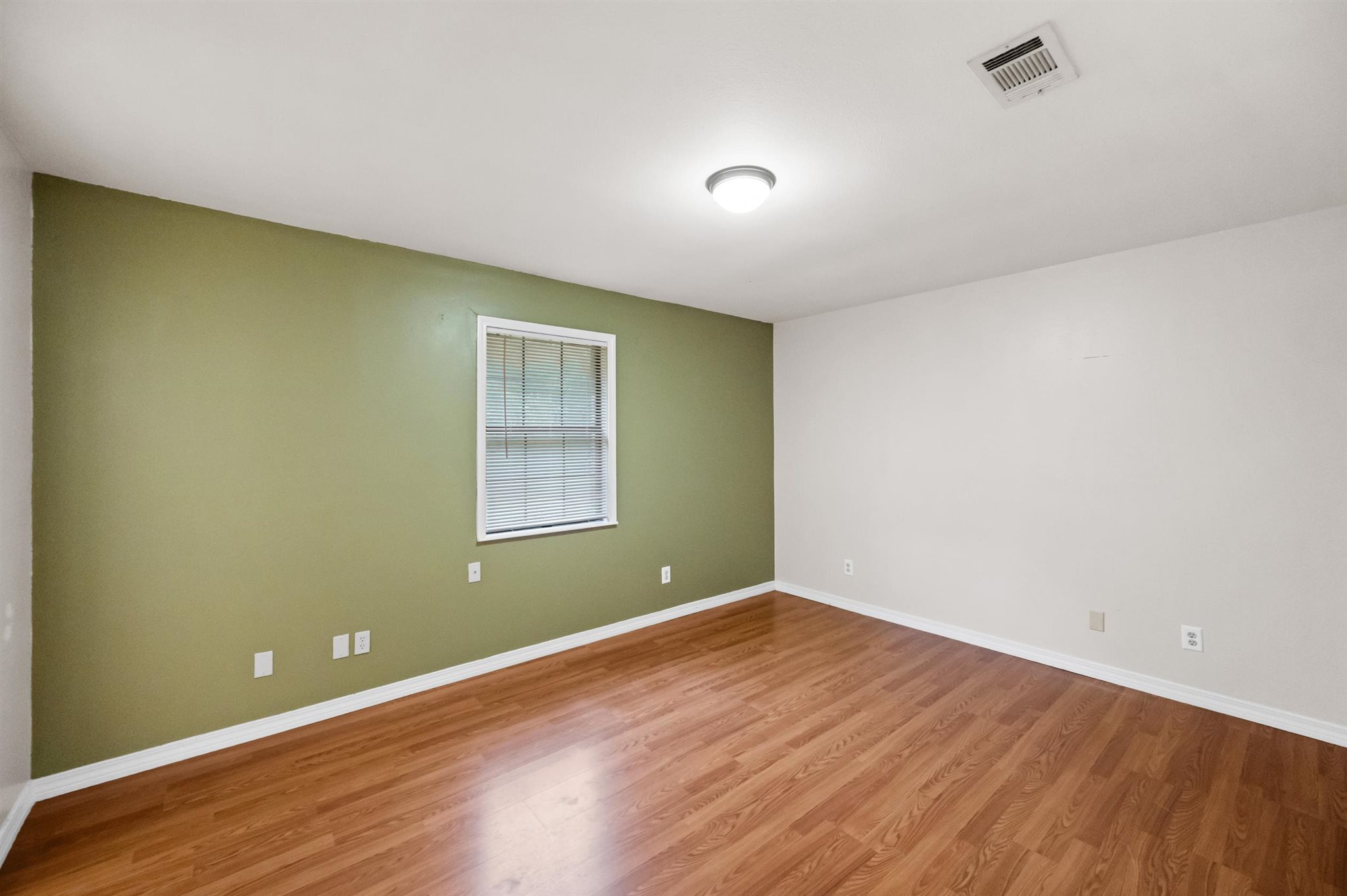 4552 Struth Lane Pace, FL 32571 - Photo 14 of 34 Gallery Image 14