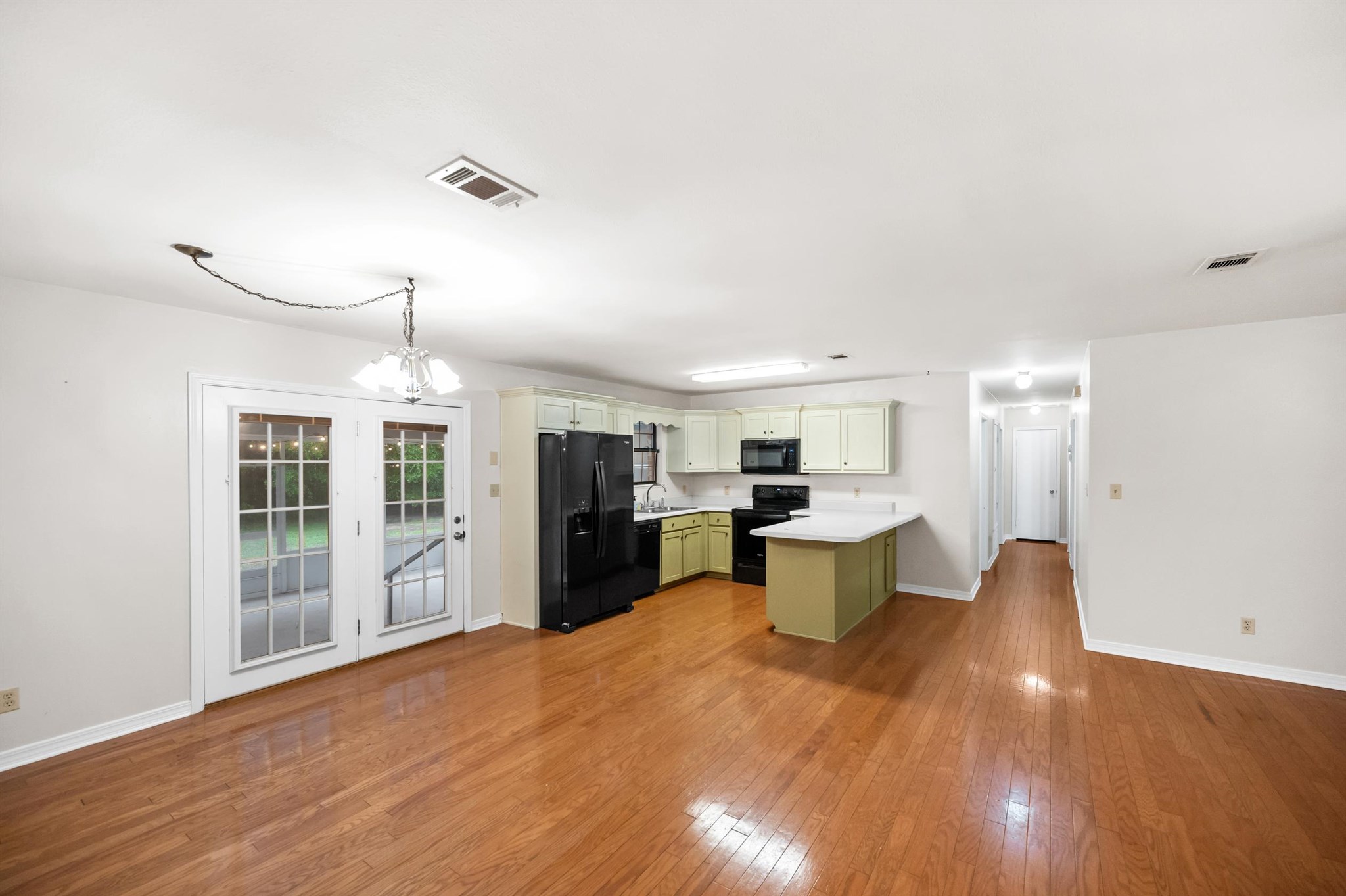 4552 Struth Lane Pace, FL 32571 - Photo 8 of 34 Gallery Image 8