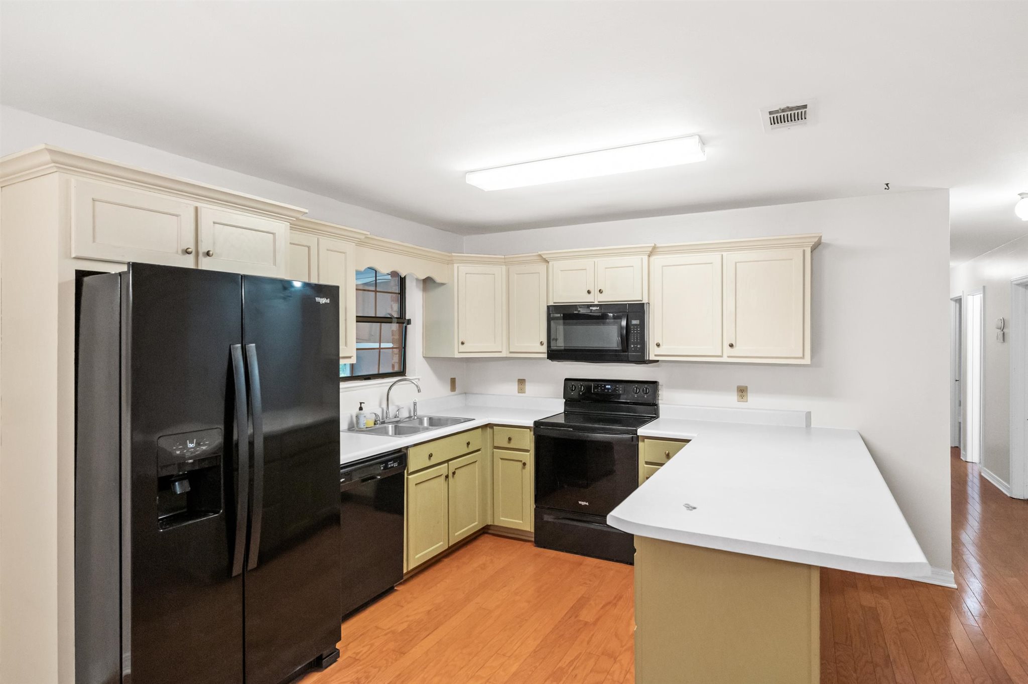 4552 Struth Lane Pace, FL 32571 - Photo 10 of 34 Gallery Image 10