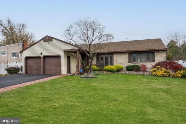 $499,999 | 19 Orchid Lane, Cherry Hill, NJ 08002
