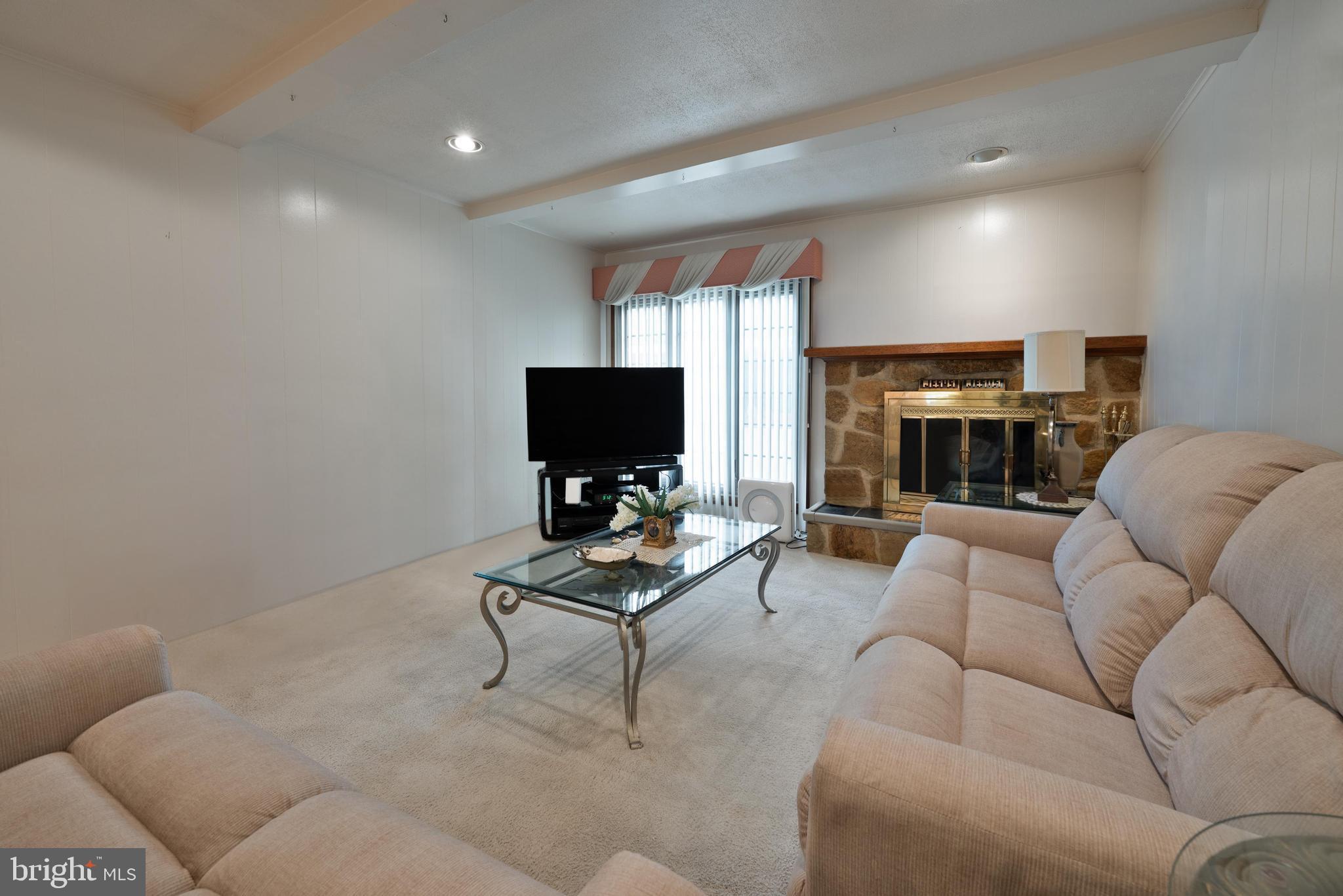 19 Orchid Lane Cherry Hill, NJ 08002 - Photo 4 of 24