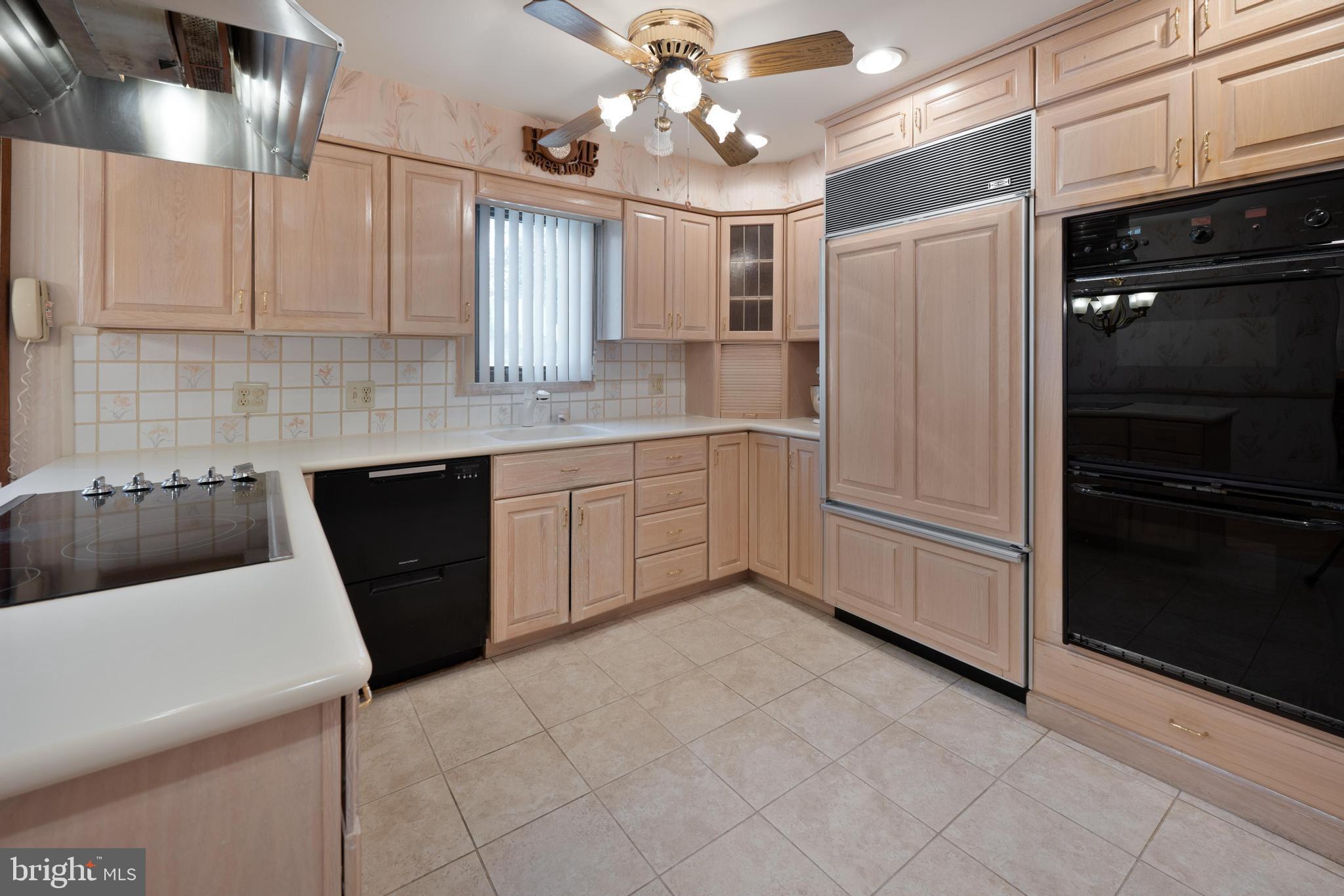 19 Orchid Lane Cherry Hill, NJ 08002 - Photo 10 of 24