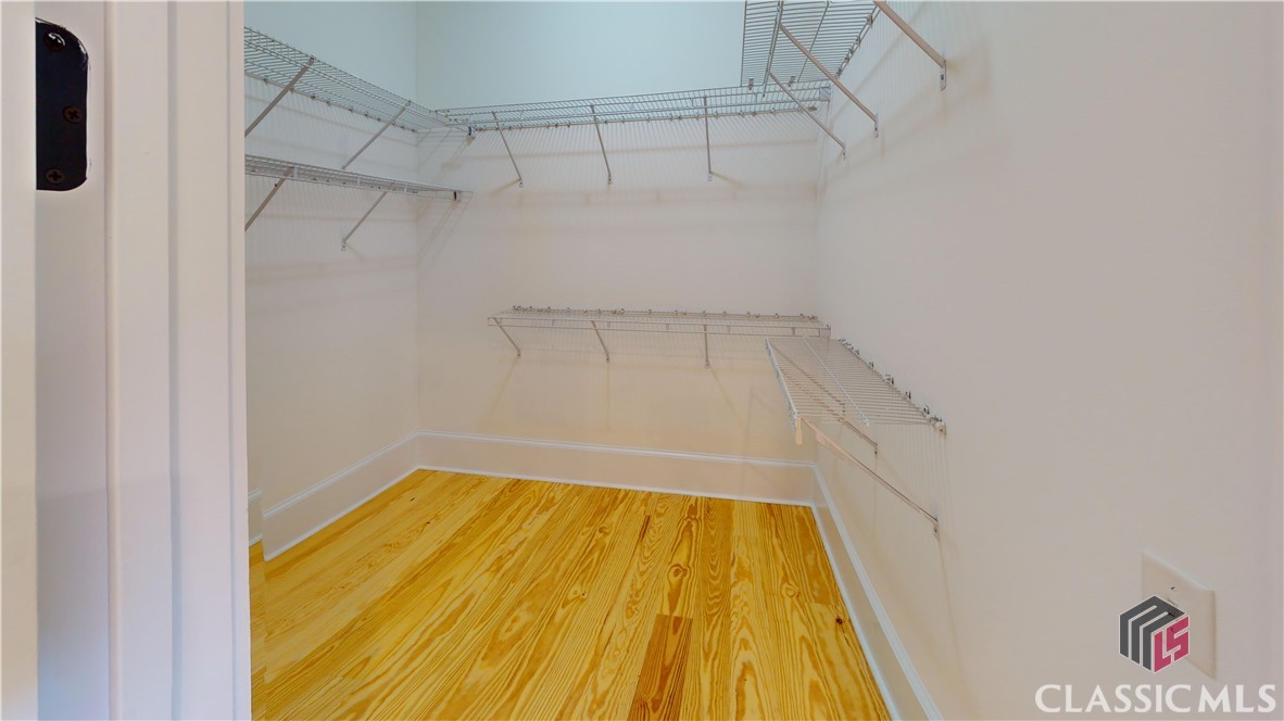 23 Chestnut Oak Run Athens, GA 30607 - Photo 22 of 69 Master bedroom walk-in closet