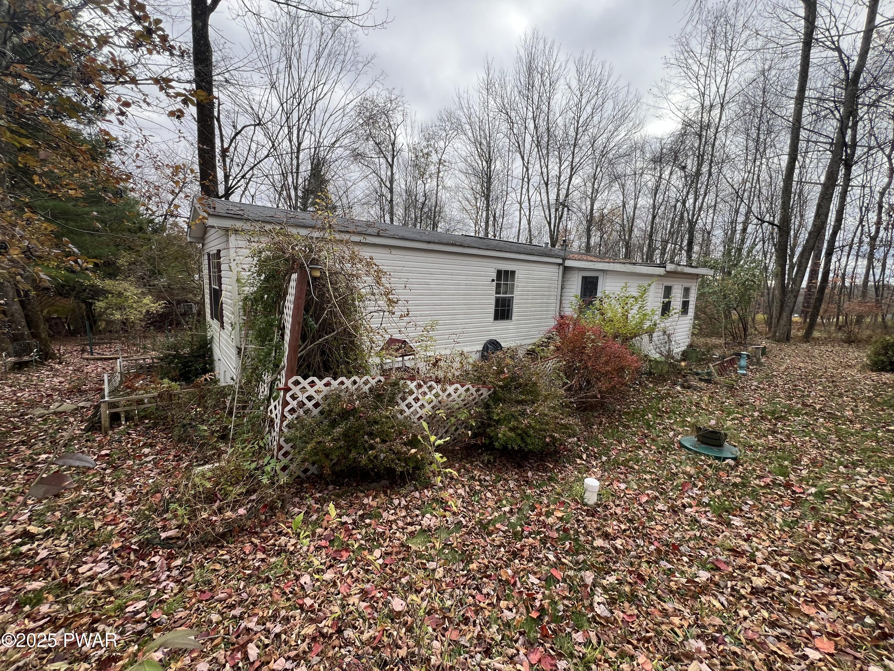733 Stock Farm Road Lake Ariel, PA 18436 - Photo 4 of 18