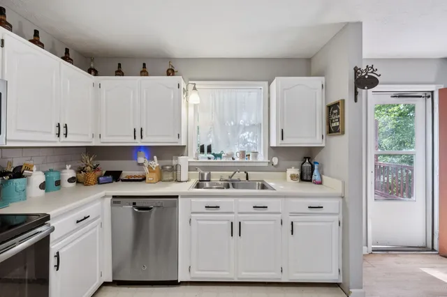 $330,000 | 243 Troy Lane, Hohenwald, TN 38462