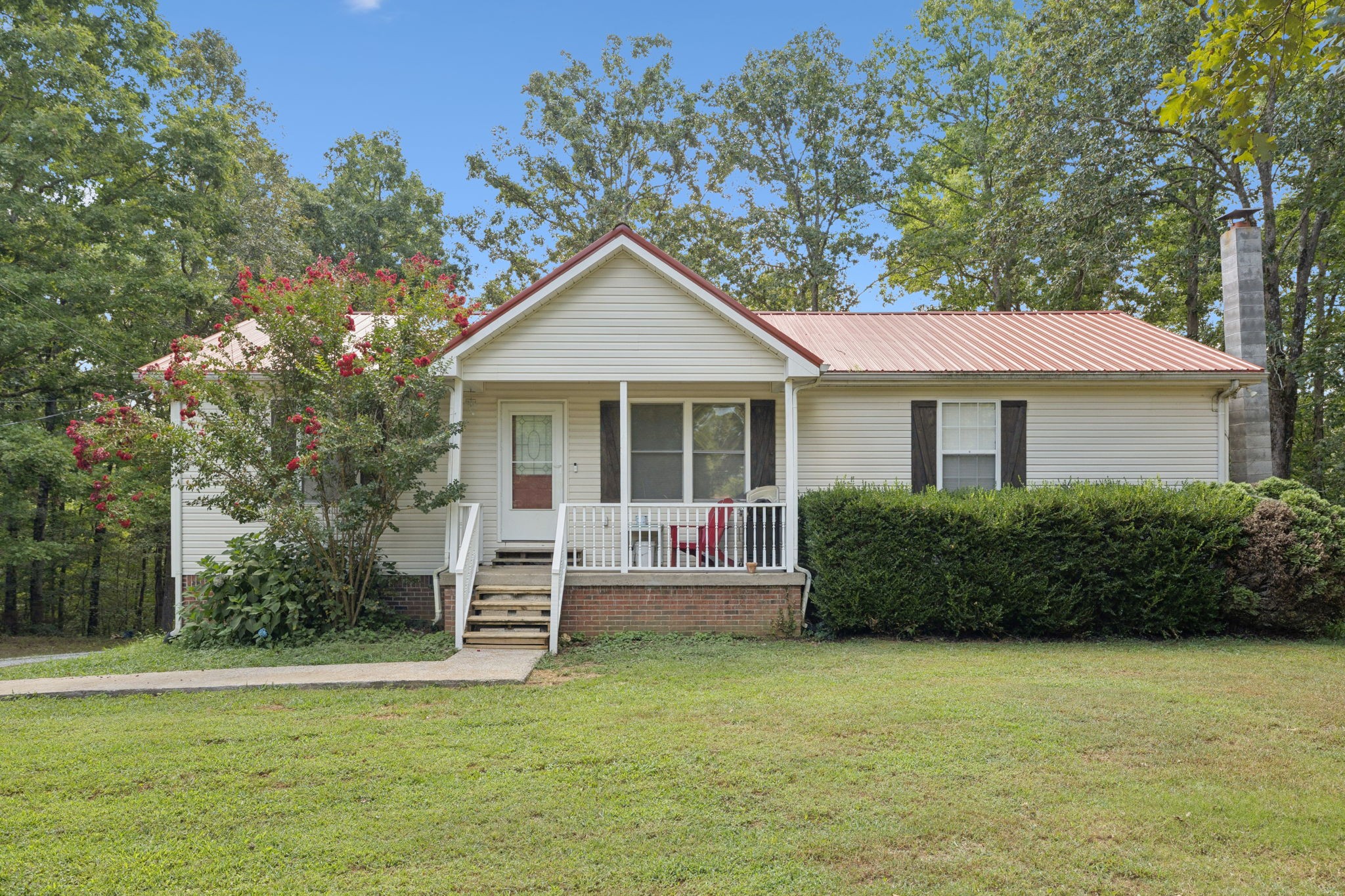 243 Troy Lane Hohenwald, TN 38462 - Photo 2 of 39