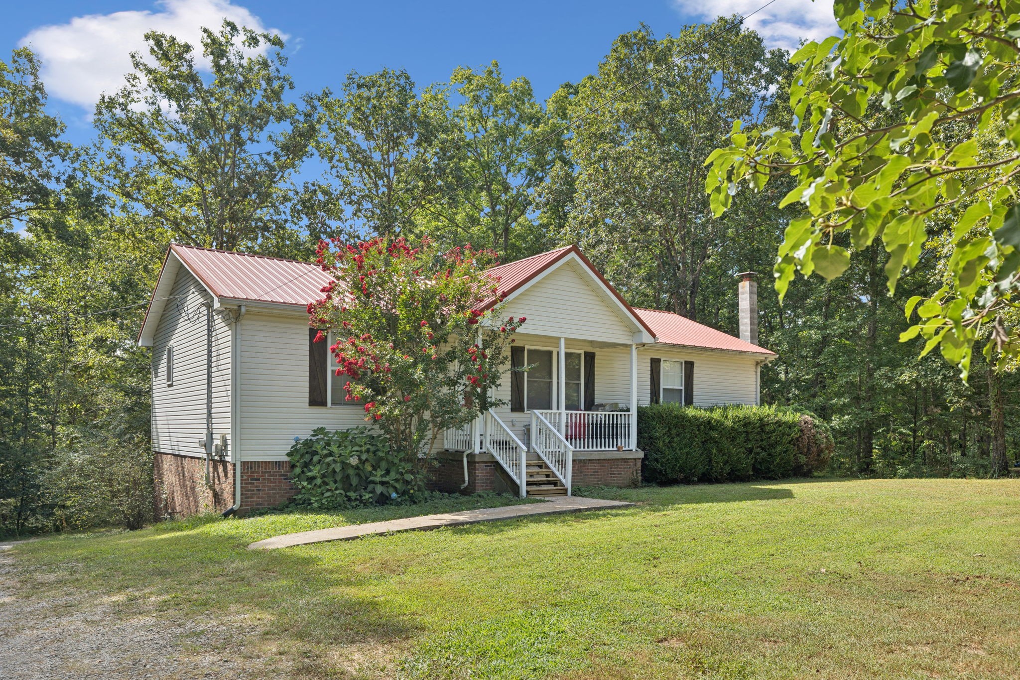 243 Troy Lane Hohenwald, TN 38462 - Photo 3 of 39