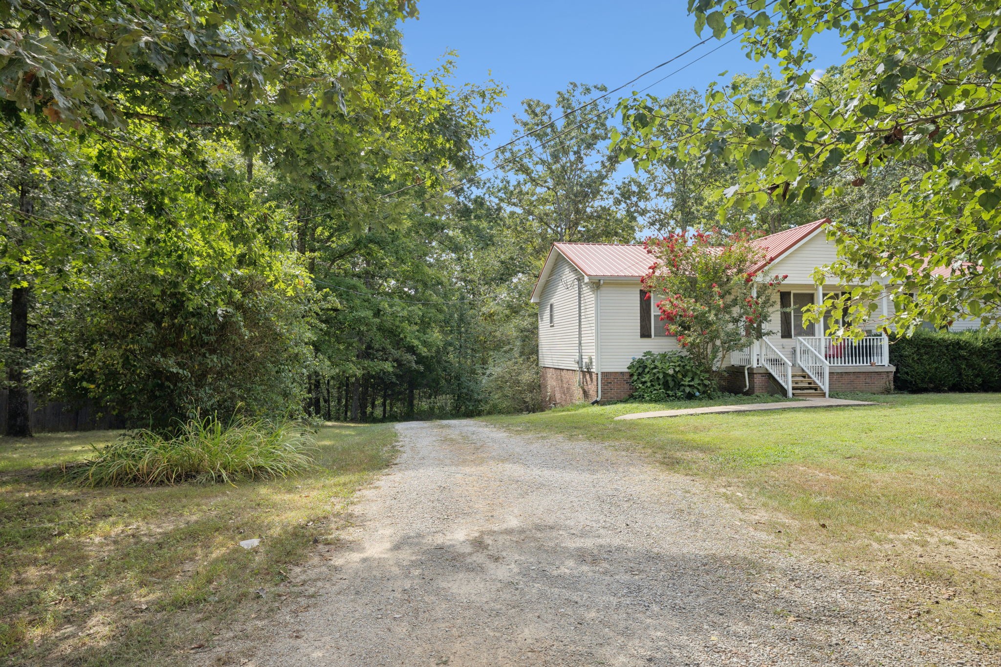 243 Troy Lane Hohenwald, TN 38462 - Photo 5 of 39