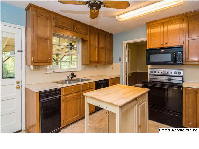 3916 Rock Ridge Road Birmingham, AL 35210 - Photo 8 of 32