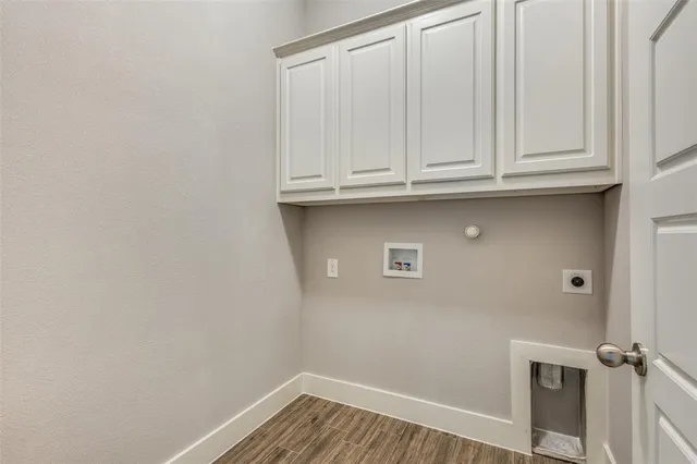 $2,700 | 4524 West Lake Highlands Drive, The Colony, TX 75056