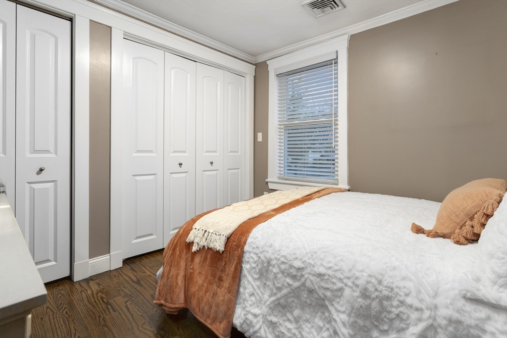 17 Collins Road Wakefield, MA 01880 - Photo 18 of 37