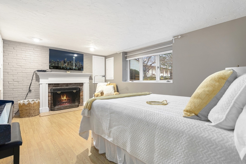 17 Collins Road Wakefield, MA 01880 - Photo 21 of 37