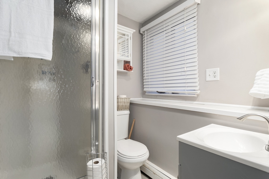 17 Collins Road Wakefield, MA 01880 - Photo 24 of 37