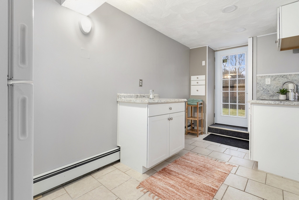 17 Collins Road Wakefield, MA 01880 - Photo 26 of 37