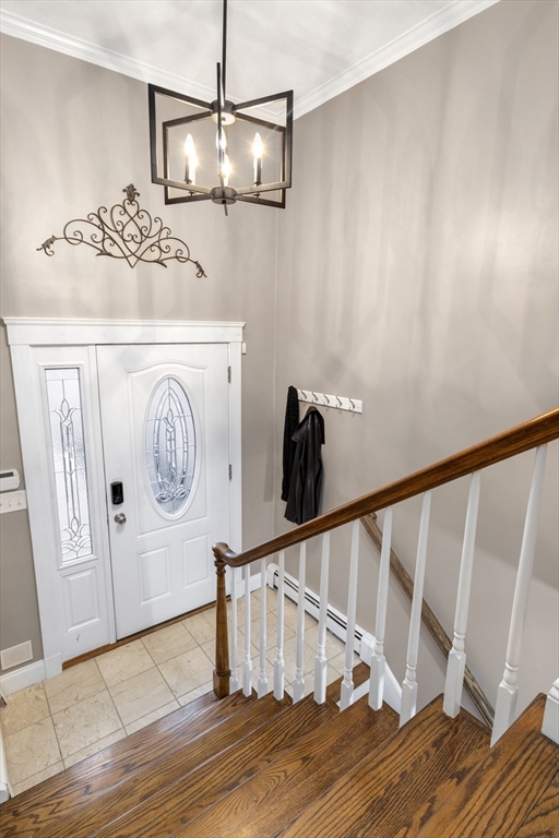 17 Collins Road Wakefield, MA 01880 - Photo 3 of 37