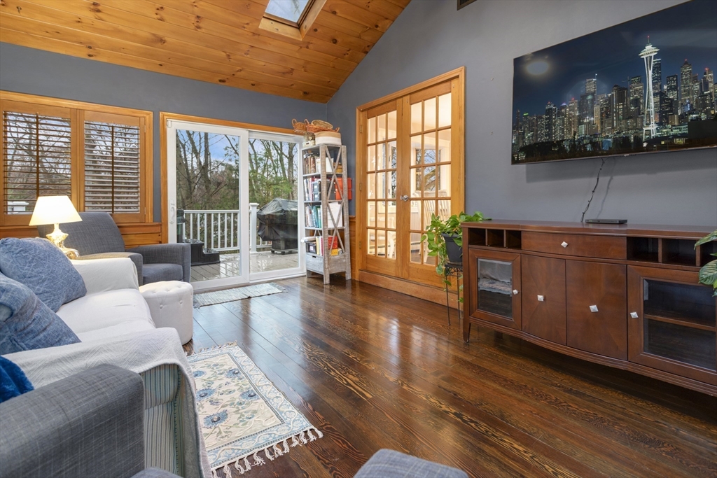 17 Collins Road Wakefield, MA 01880 - Photo 10 of 37