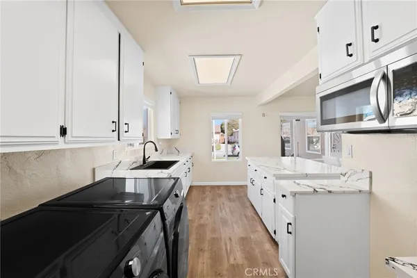 $949,999 | 2046 West 112th Street, Los Angeles, CA 90047