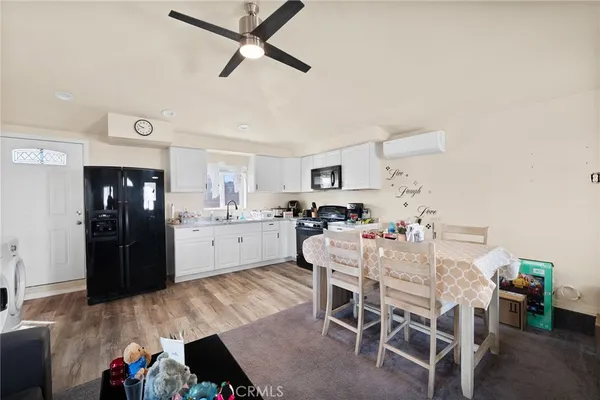 $949,999 | 2046 West 112th Street, Los Angeles, CA 90047