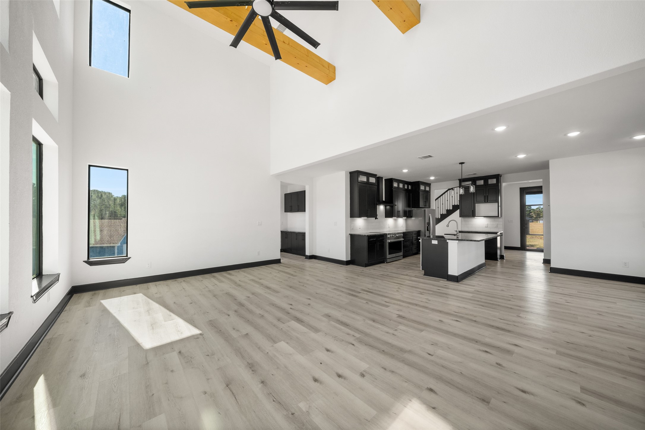 42 Candlestick Drive Trinity, TX 75862 - Photo 7 of 40