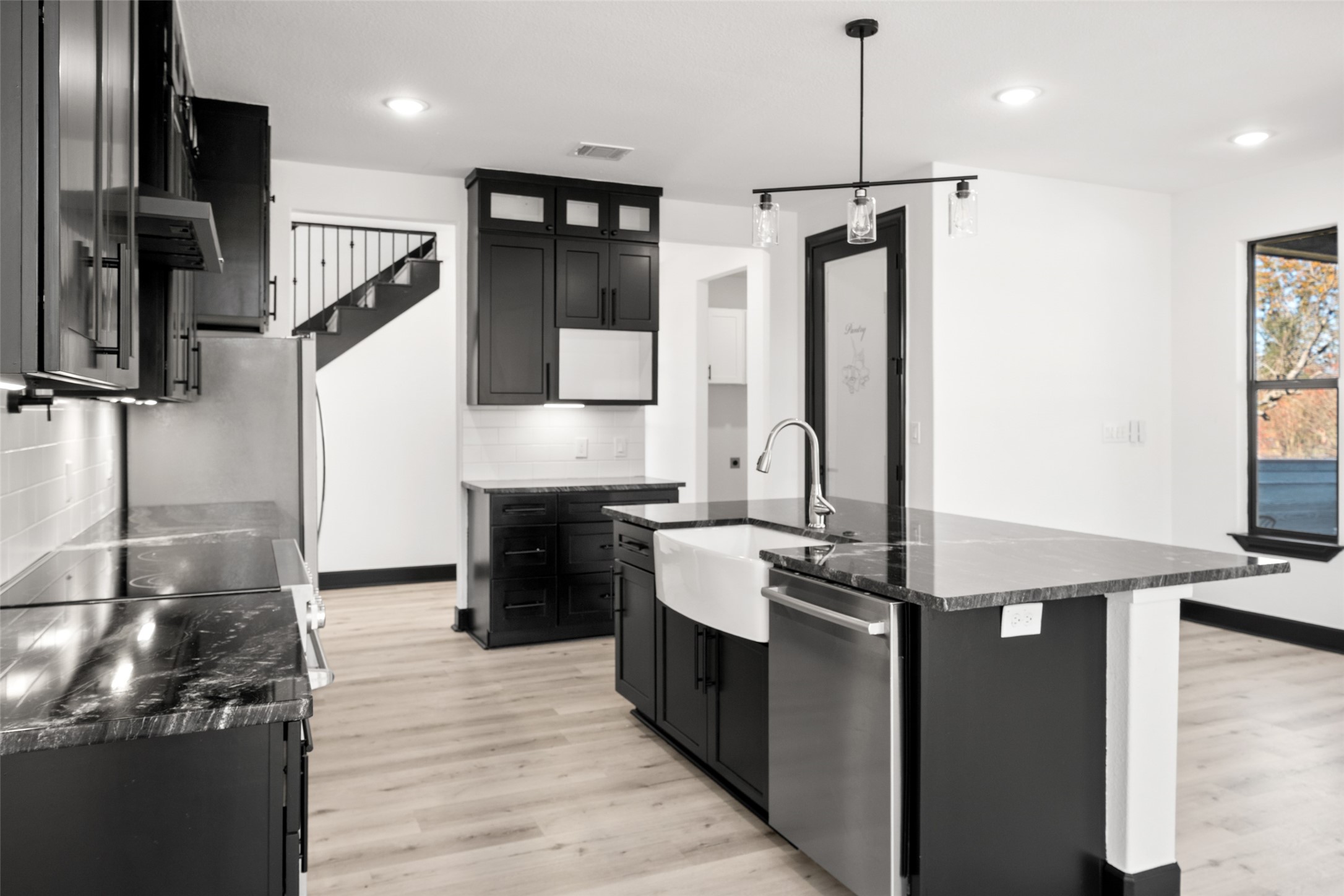 42 Candlestick Drive Trinity, TX 75862 - Photo 10 of 40